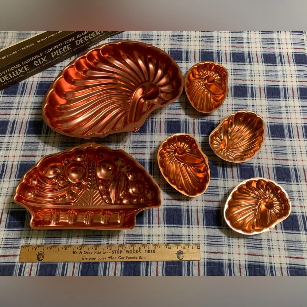 Vintage Molds 6 Piece Coppertone Dessert original box, Aluminum, Baking, Salad - Picture 6 of 10